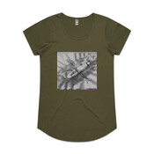 Not pregnant tee